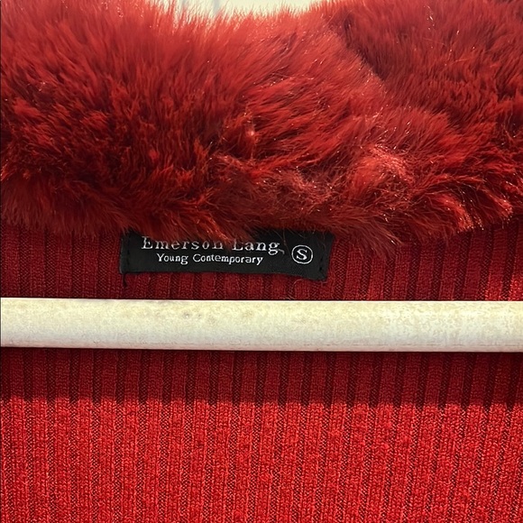 Red Ribbed Knit Duster Jacket  with Faux Fur Collar - Picture 5 of 6